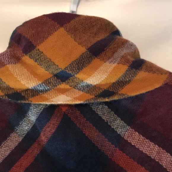 Shawl - Picture 5 of 6